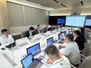 机器人运营商AIROBO与物业巨头雅居乐雅生活集团董事长一行举行合作会议